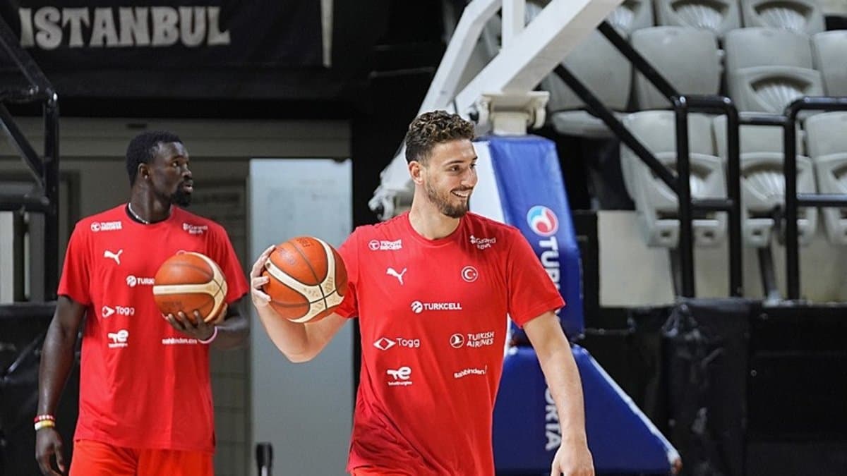A Milli Erkek Basketbol Takımı Medya Günüyle Hazırlıklarını Başlattı