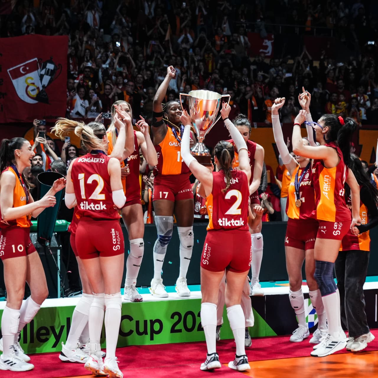 CEV Kupası Şampiyonu Galatasaray Daikin, Wild Card ile Şampiyonlar Ligi'nde!