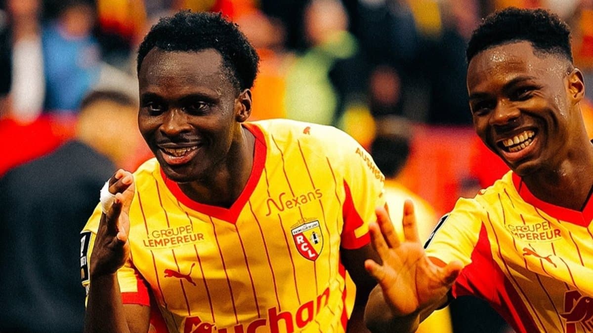 Galatasaray'dan Genç Stoper İçin Kılıçlar Çekildi: Tek Şart Prensip Anlaşması!