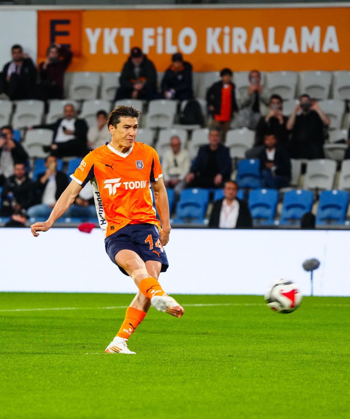 Shomurodov'un Dünya Kupası Grup Aşaması Golü FIFA Tarafından En İyi Seçildi