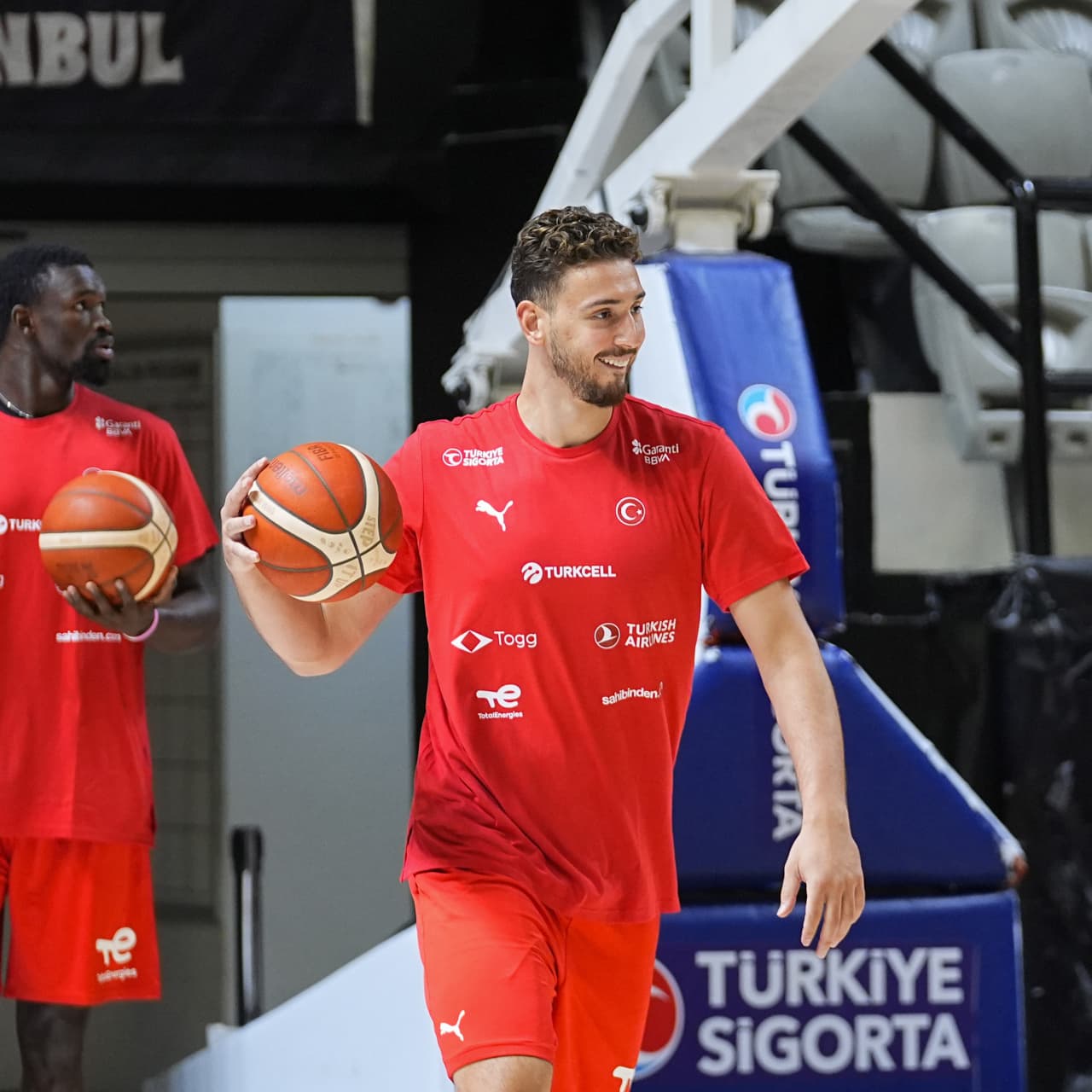 A Milli Erkek Basketbol Takımı, FIBA Dünya Kupası Elemeleri İçin Bosna Hersek Maçı Hazırlıklarını Sürdürüyor