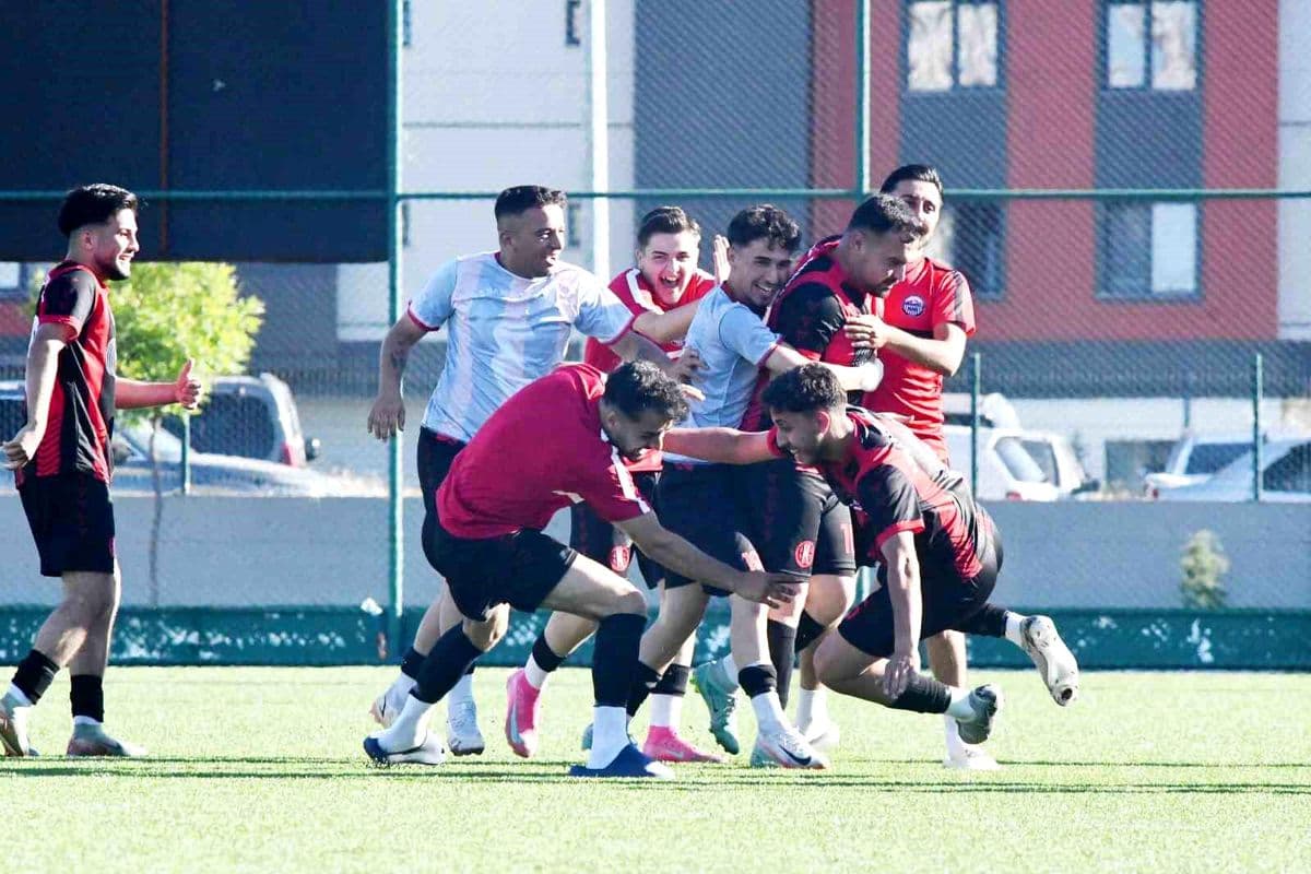 Ambar Kızılırmakspor, Kayseri 2. Amatör Küme Play-Off Finalinde Şampiyonluğa Ulaştı