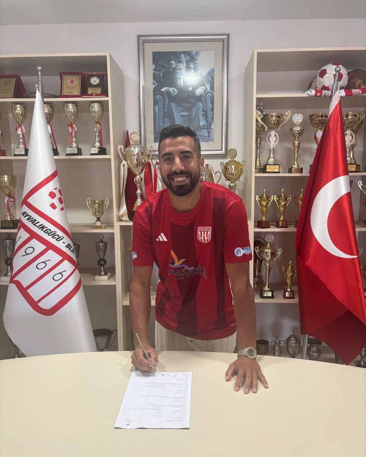 Ayvalıkgücü Belediyespor, Tecrübeli Orta Saha Ufuk Özcan ile Yeniden Anlaştı