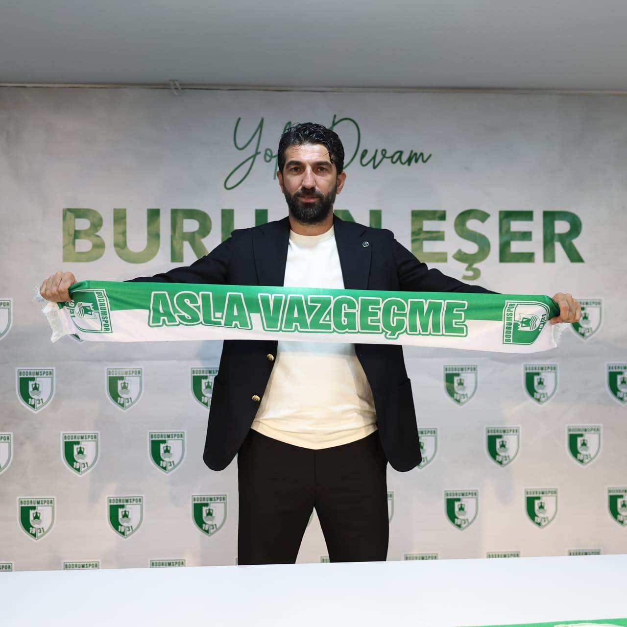 Bodrum FK, Teknik Direktör Burhan Eşer ile İki Yıl Daha Yola Devam Kararı Aldı