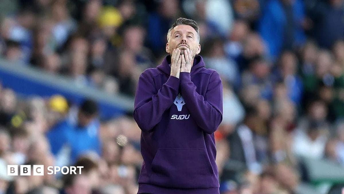 Burnley'nin Teknik Direktör Arayışı Devam Ediyor: Rob Edwards Teklifi Reddetti
