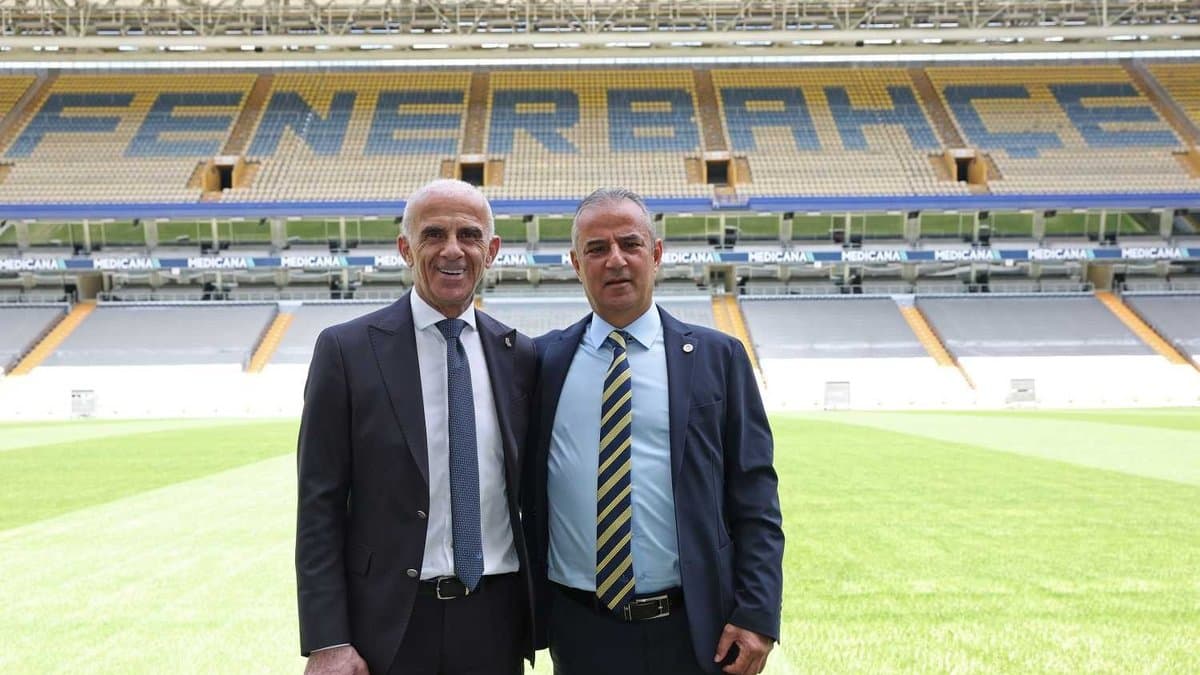 Fenerbahçe'de Milli Yıldıza Yönelik Transfer İddiaları Gündemde: Yönetim Kararı Bekleniyor