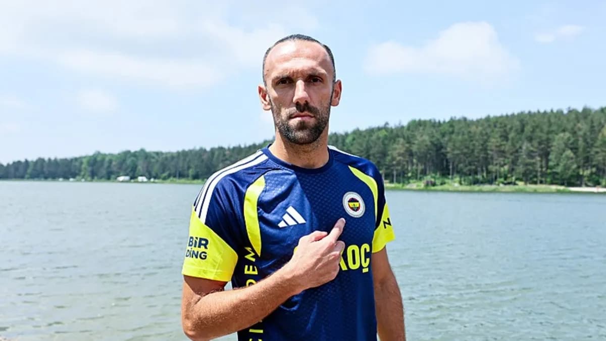 Fenerbahçe'de Vedat Sakatlığı Sonrası Golcü Transferi Arayışları Hızlandı