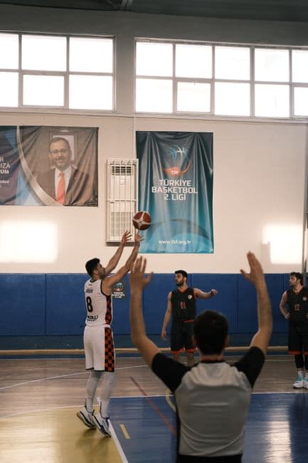 FIBA U17 Basketbol Dünya Kupası Yarı Finalinde Türkiye'nin Final Rüyası Sırbistan Karşısında Sona Erdi