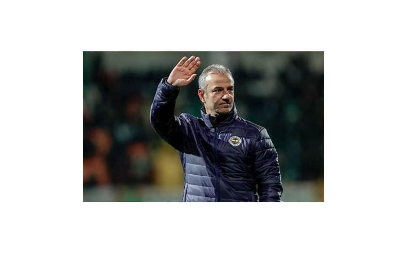 İsmail Kartal'dan Topuk Yaylası'ndan Şampiyonluk Mesajı: Fenerbahçe Ruhuyla Hücum Futbolu