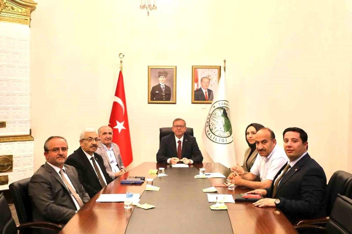 Kars Valiliği'nden Çocuklara Yönelik Kapsamlı Yaz Programı: Spor, Sanat ve Kültürel Gelişim Odaklı Etkinlikler