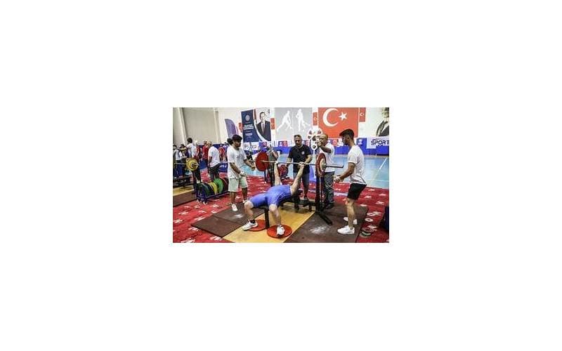 Mersin, Görme Engelliler Avrupa Halter Şampiyonası'na Ev Sahipliği Yapıyor: Kıtadan 100 Sporcu Mücadelede