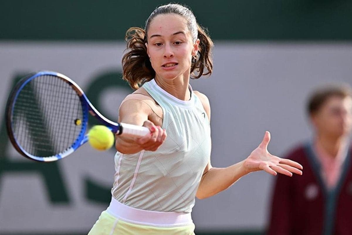 Milli Tenisçi Zeynep Sönmez, Wimbledon'da Büyük Başarıya İmza Attı: İkinci Turda!