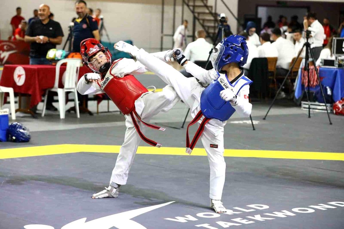 Sivas Mücahit Yancı Taekwondo Şampiyonası: Doğu Grubundan 2 Bin Sporcu Madalya Peşinde