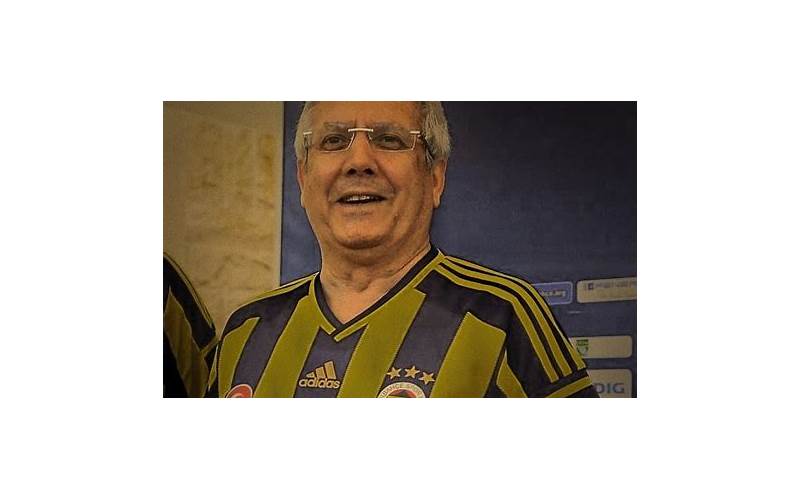 Aziz Yıldırım, Fenerbahçe'nin Topuk Yaylası Kampını Ziyaret Etti: Yeni Sezon Öncesi Yönetim Desteği