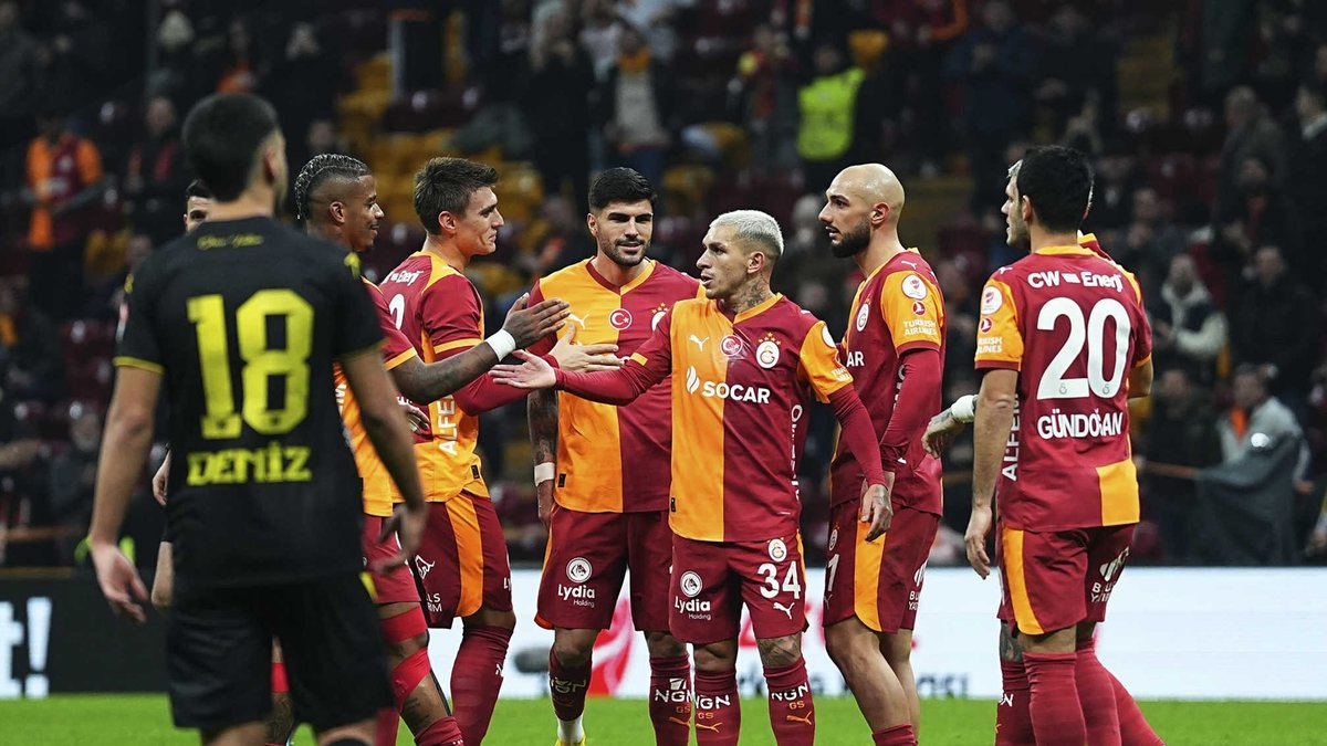 Galatasaray'da Yıldız İsme Yönelik Flaş Karar Gündemde: Detaylar Belirsizliğini Koruyor