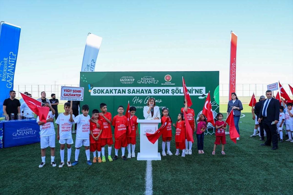Gaziantep'te 'Sokaktan Sahaya' Projesi Başladı: Gençler Sporla Geleceğe Yürüyor