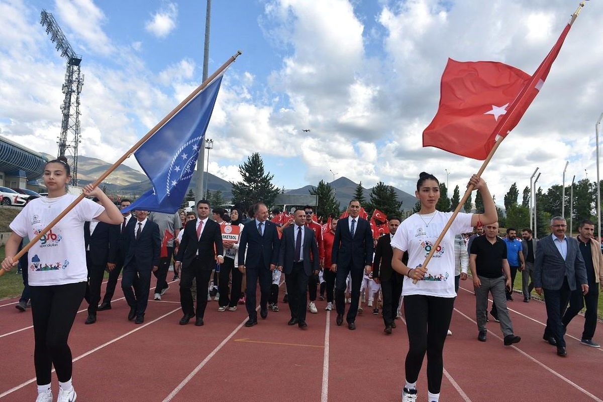 GSB'den Erzurum'da Kapsamlı Yaz Spor Okulları Açılışı: 20 Bin Öğrenciye Ücretsiz Spor İmkanı