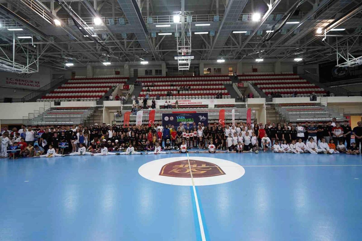 Kastamonu'da Yaz Spor Okulları Başladı: 3-18 Yaş Arası Gençlere 23 Branşta Kapsamlı Spor Eğitimi