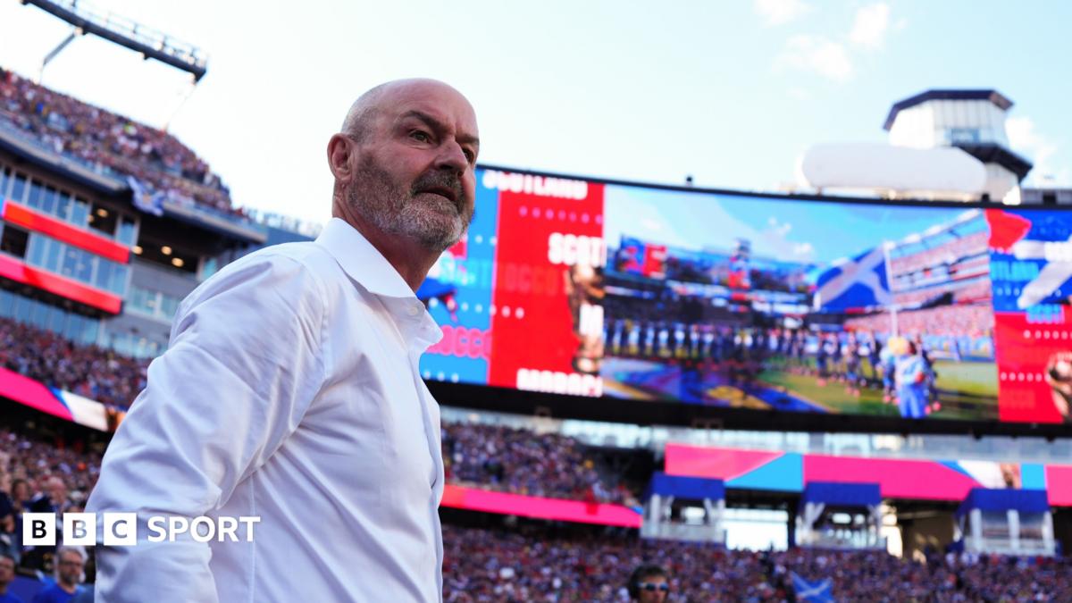 Steve Clarke'ın İskoçya Teknik Direktörlüğündeki Son Ayı: Beklenmedik Ayrılığın Ardındaki Gelişmeler